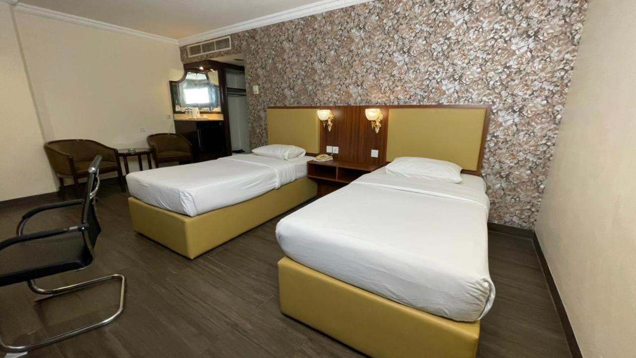 Golden Club Twin Room