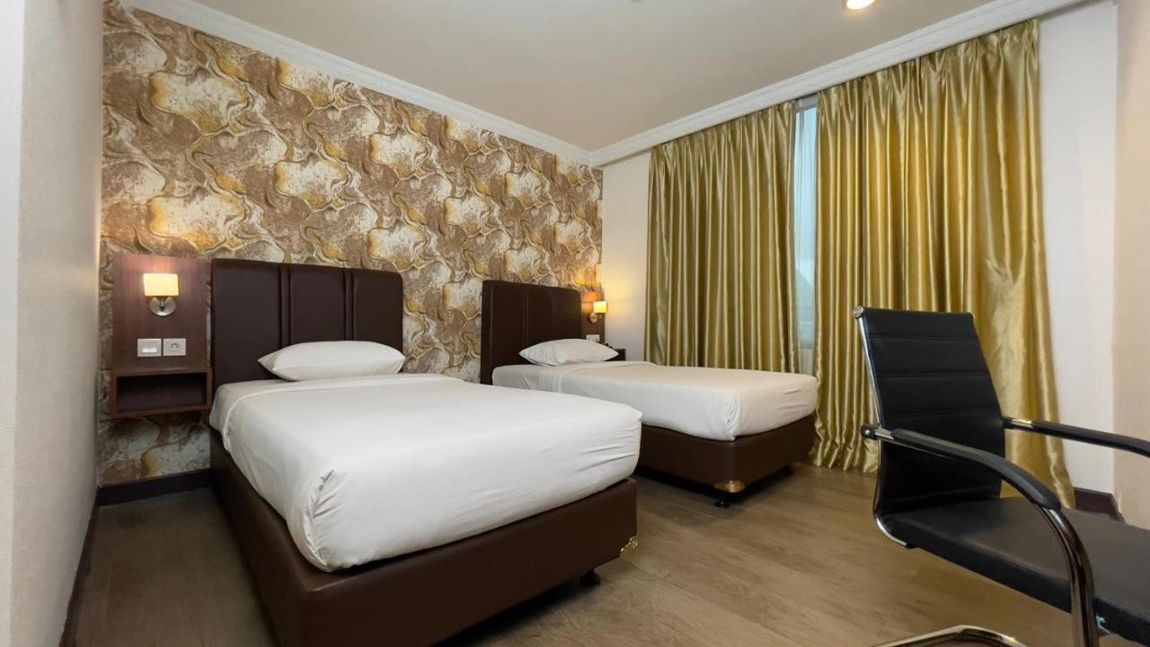 Golden Club Twin Room